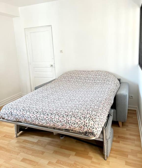 Agreable Gite Au Coeur Du Centre Ville 4 Personnes Chagny (Saone-et-Loire) Exterior foto