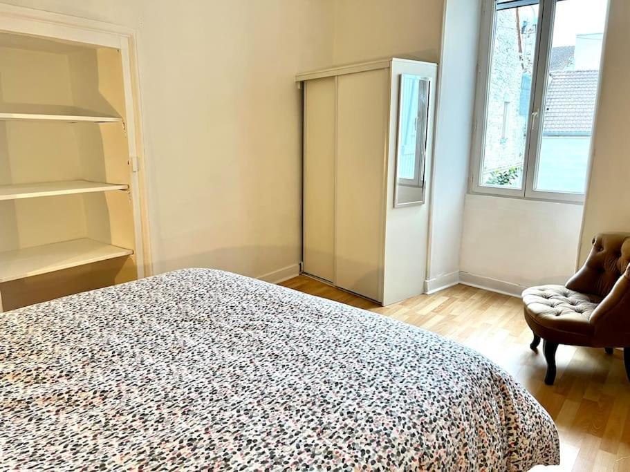 Agreable Gite Au Coeur Du Centre Ville 4 Personnes Chagny (Saone-et-Loire) Exterior foto